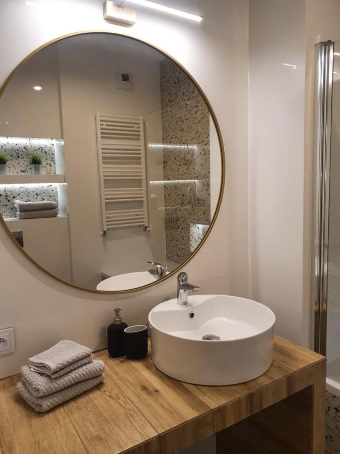 Apartamenty Ceglana Park -Parking W Hali Garazowej- Piekne Nowe Osiedle كاتوفيتسه المظهر الخارجي الصورة